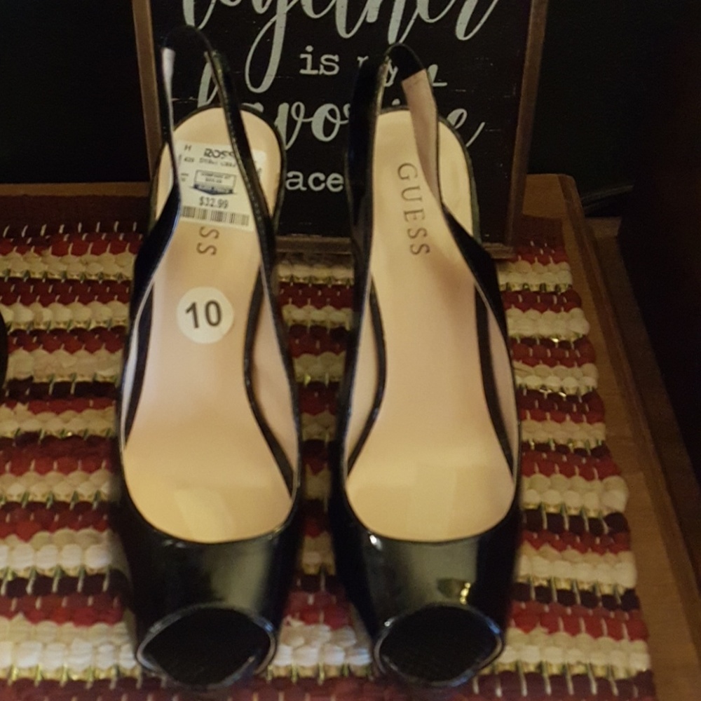 *EUC* Black Guess sling backs